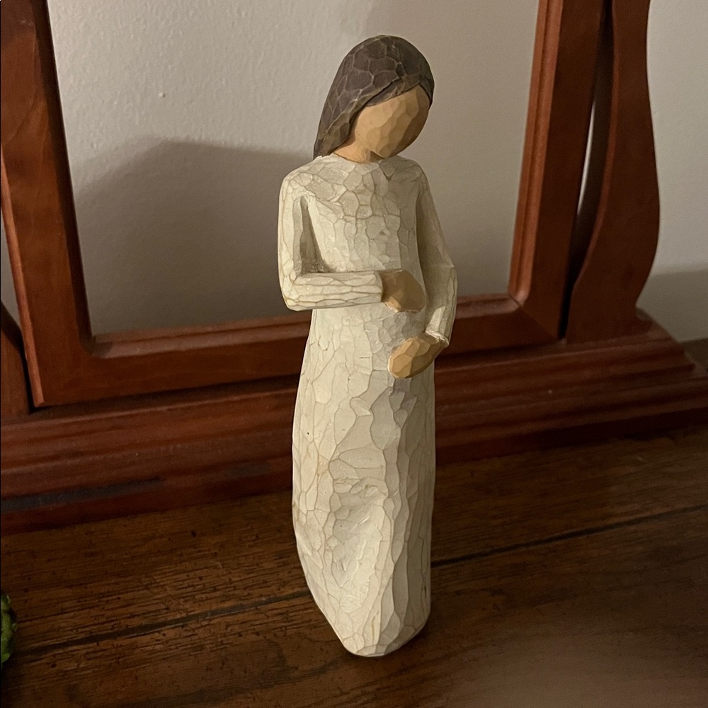Willow Tree Cherish Figurine